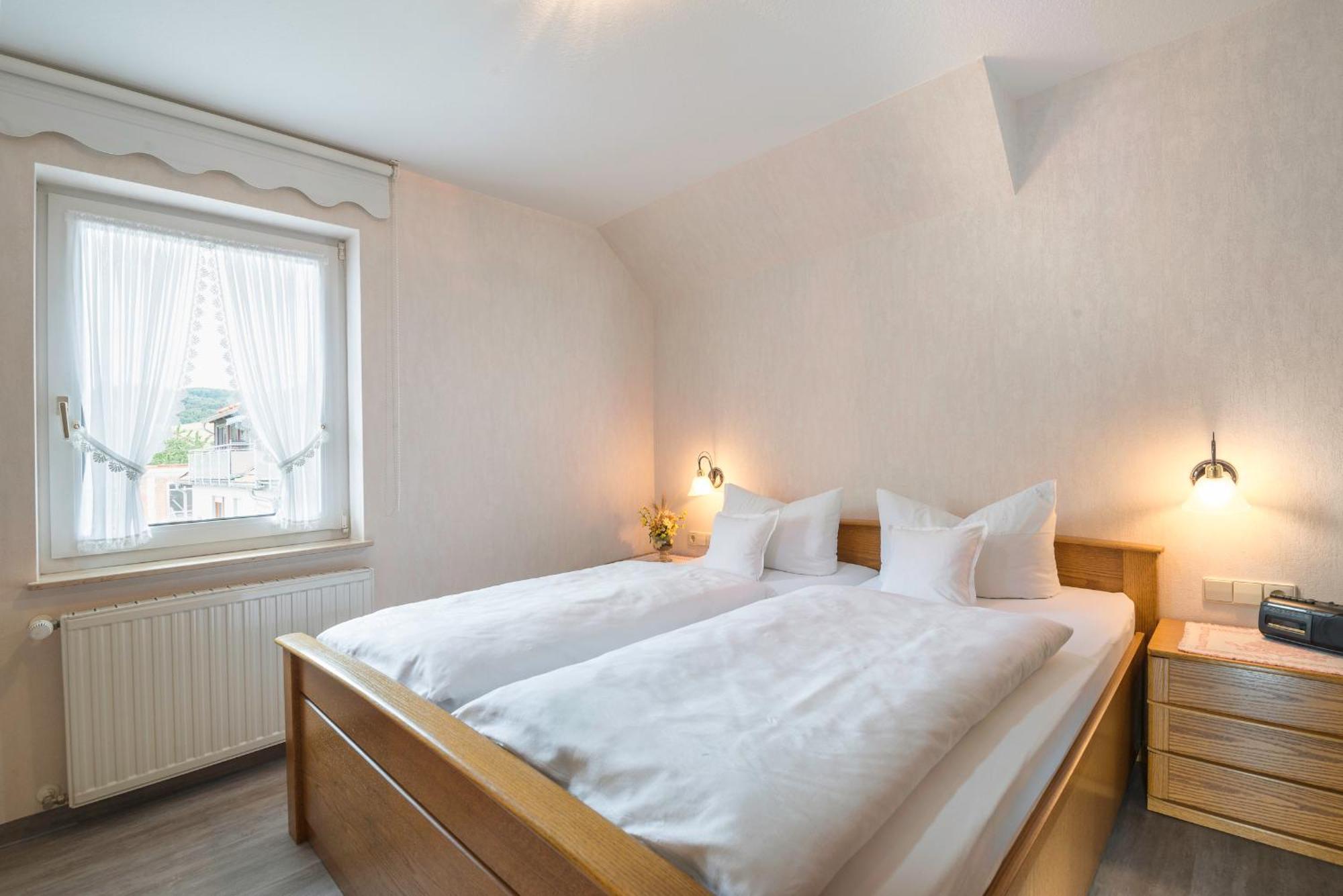 Gasthof-Ferienwohnung Zur Zweere Willingen  Luaran gambar