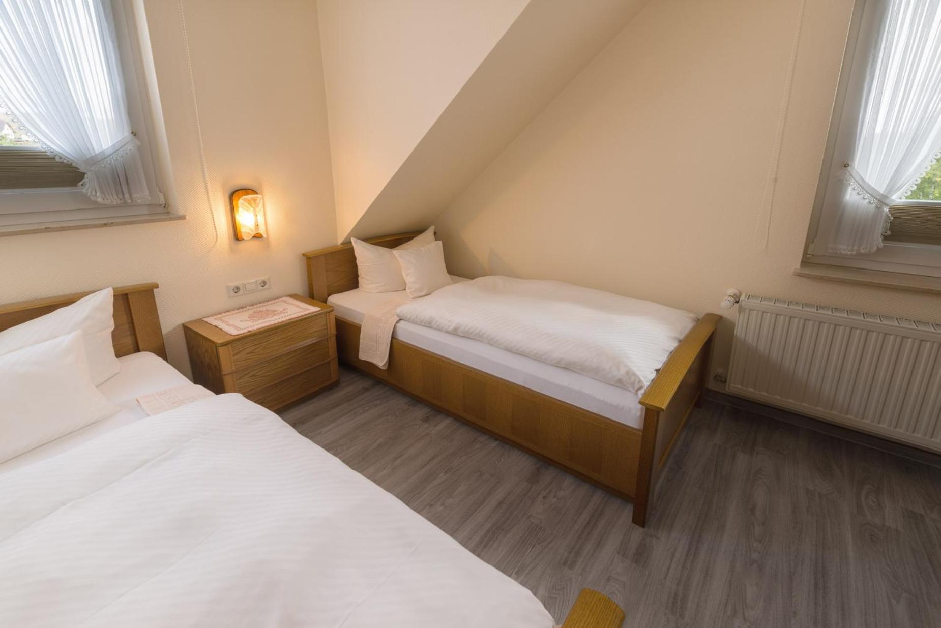Gasthof-Ferienwohnung Zur Zweere Willingen  Luaran gambar
