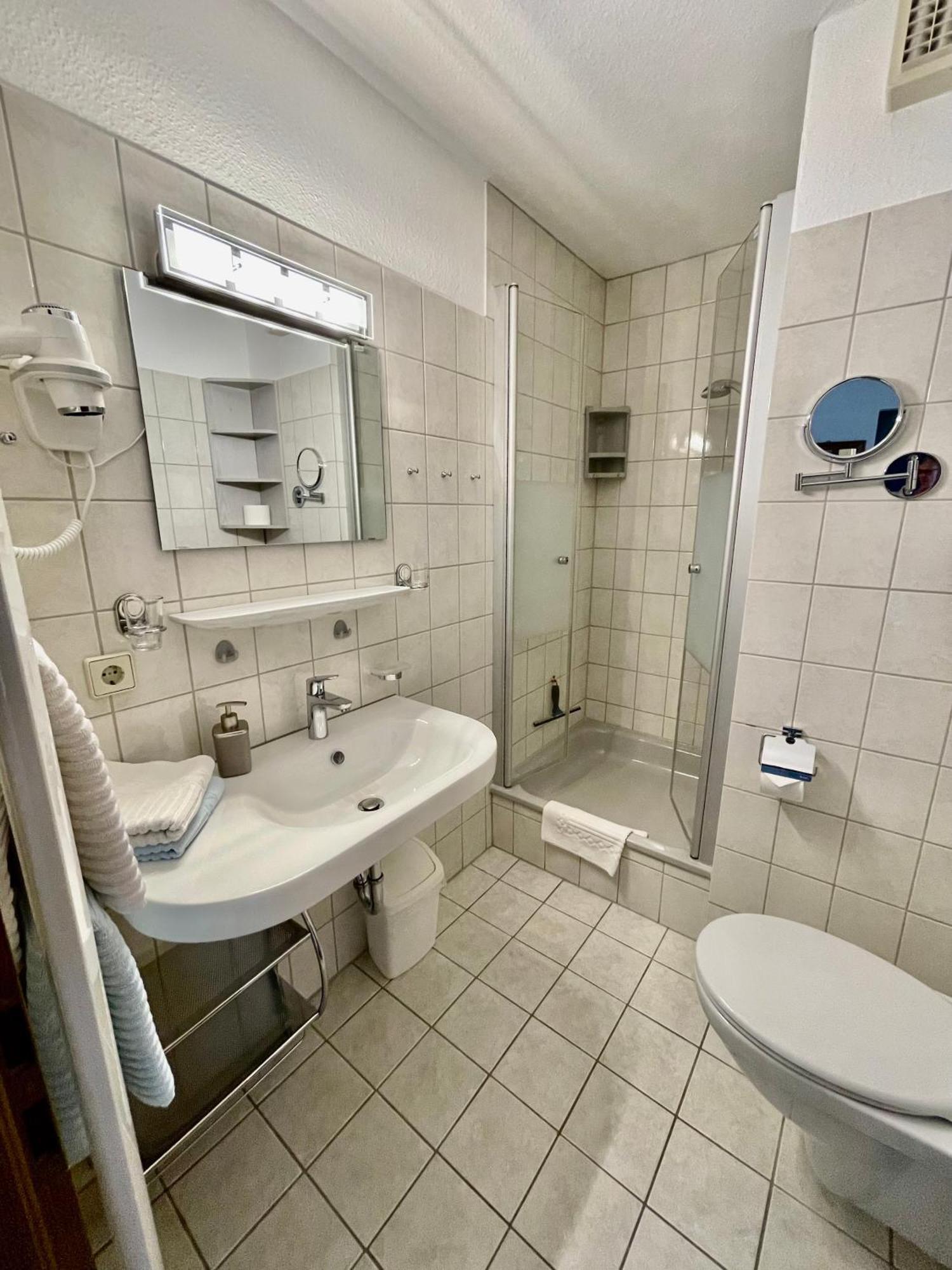 Gasthof-Ferienwohnung Zur Zweere Willingen  Luaran gambar